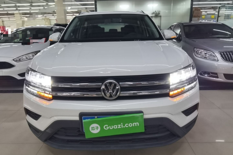 Volkswagen Tharu 2019 car image #3
