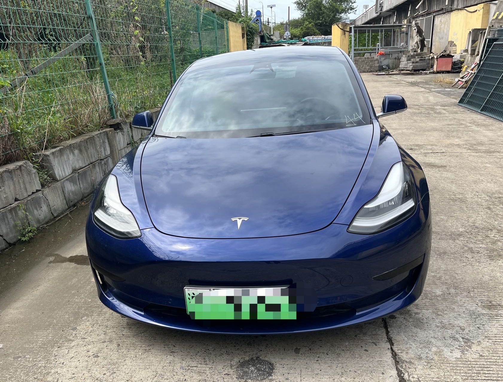 Tesla Model 3 2020 car image #2