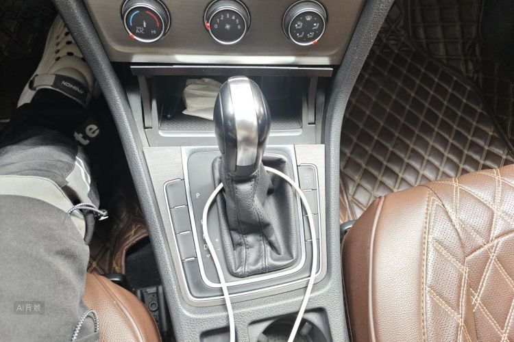 Volkswagen Golf 2015 #16 Volkswagen Golf 2015 car image #16