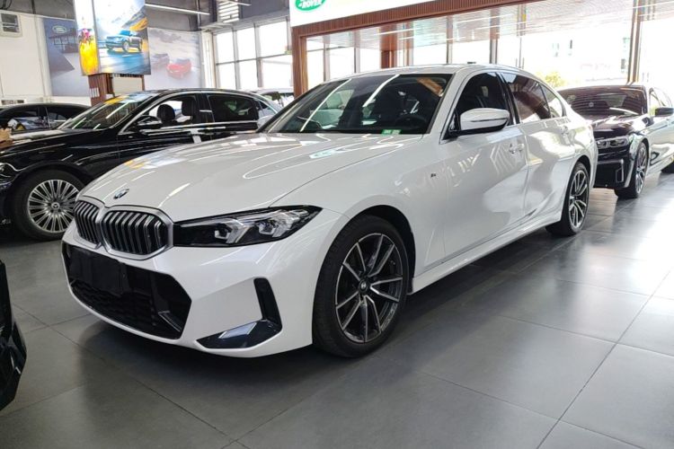 BMW 3 Series 2024 car image #2