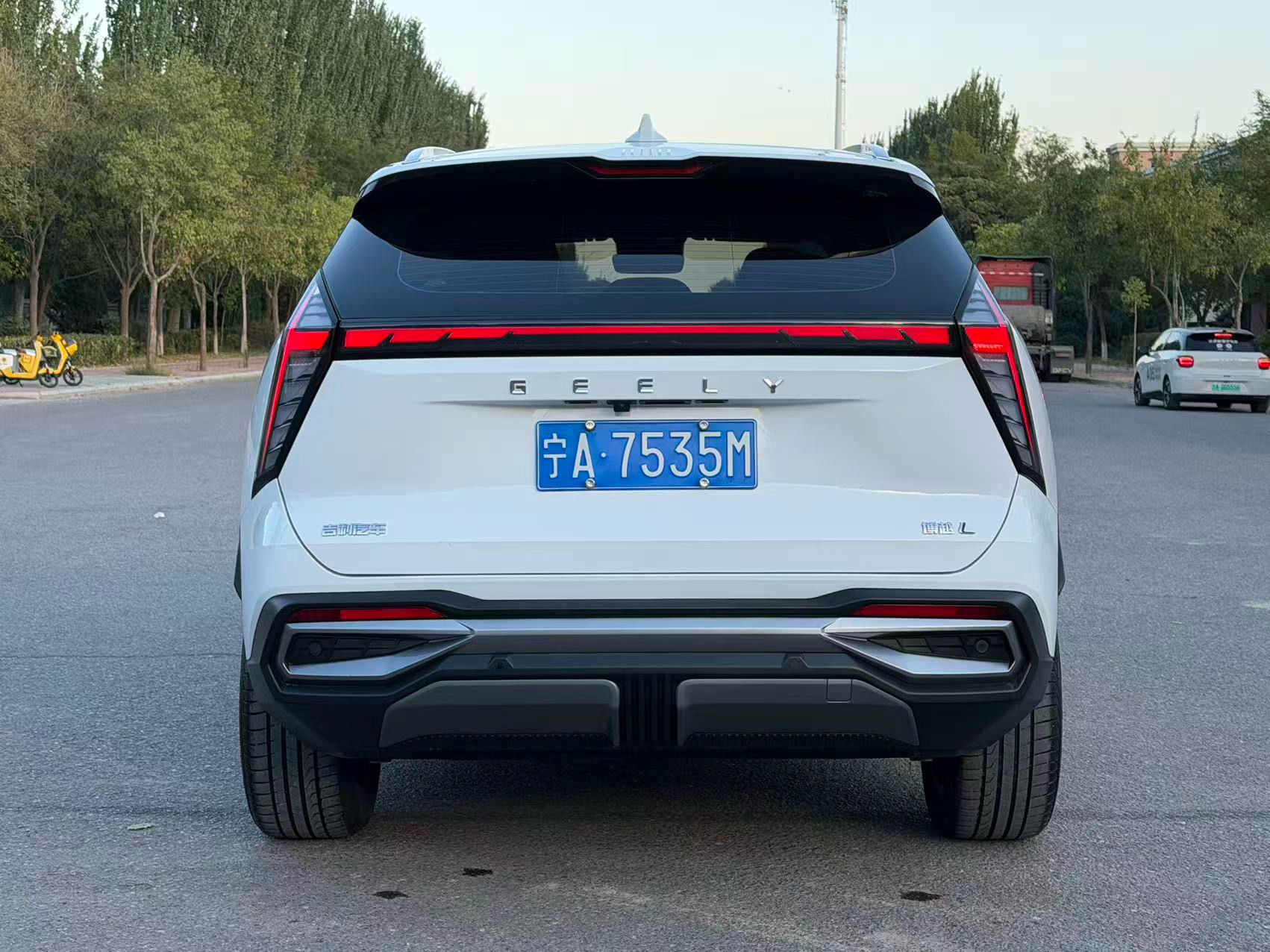 GEELY Boyue L 2025 #8 GEELY Boyue L 2025 image de voiture #8