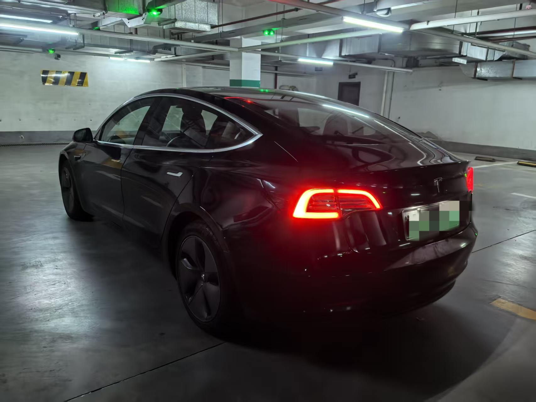 Tesla Model 3 (Imported) 2019 #4 Tesla Model 3 (Imported) 2019 car image #4