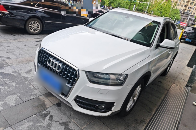 Audi Q3 2015 #2 Audi Q3 2015 car image #2