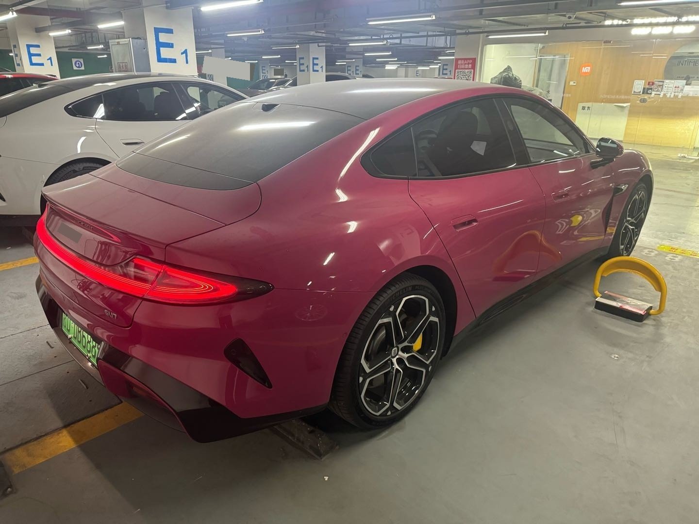 小米汽车 小米SU7 2025 汽车图片 #2