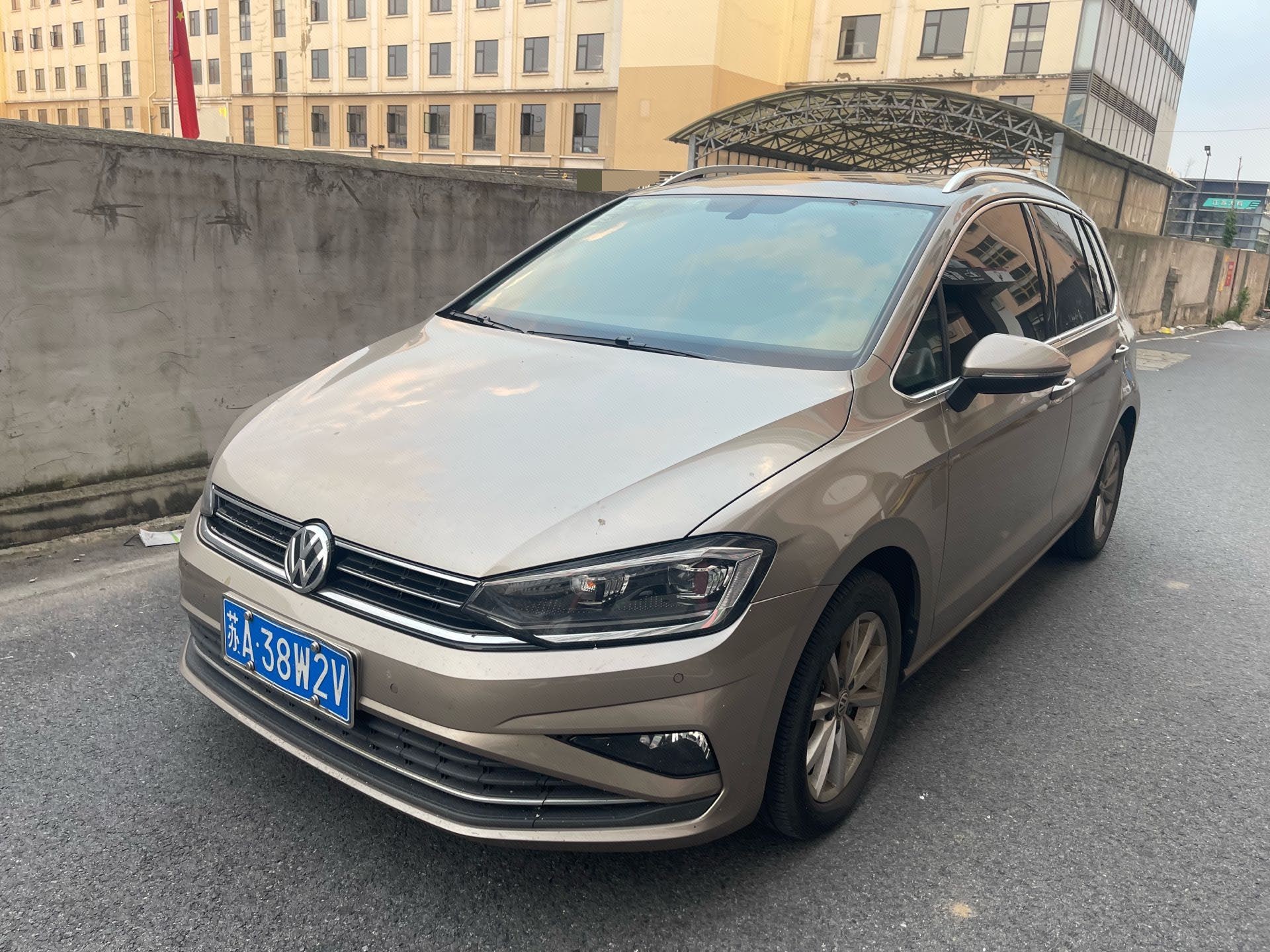 Volkswagen Golf Sportsvan 2019 Volkswagen Golf Sportsvan 2019 car image