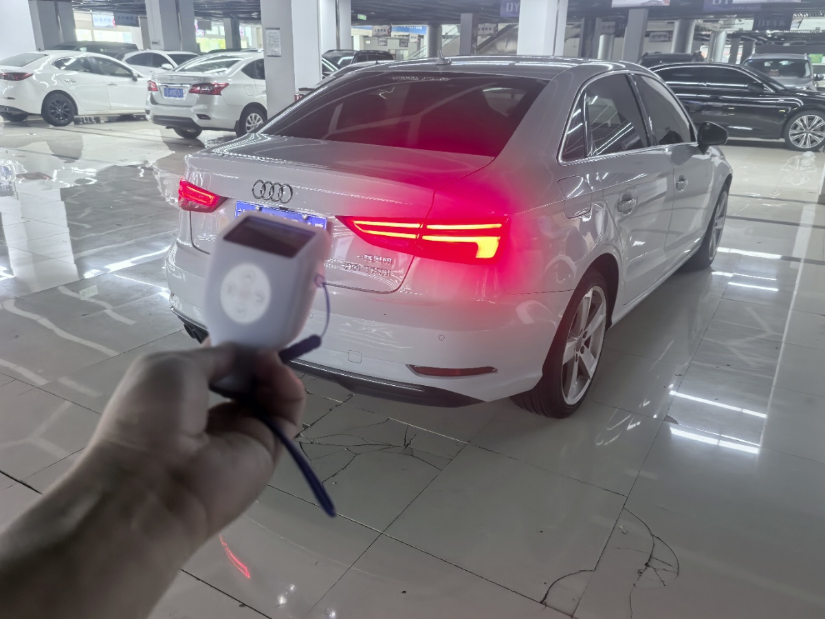 Audi A3 2018 car image #3