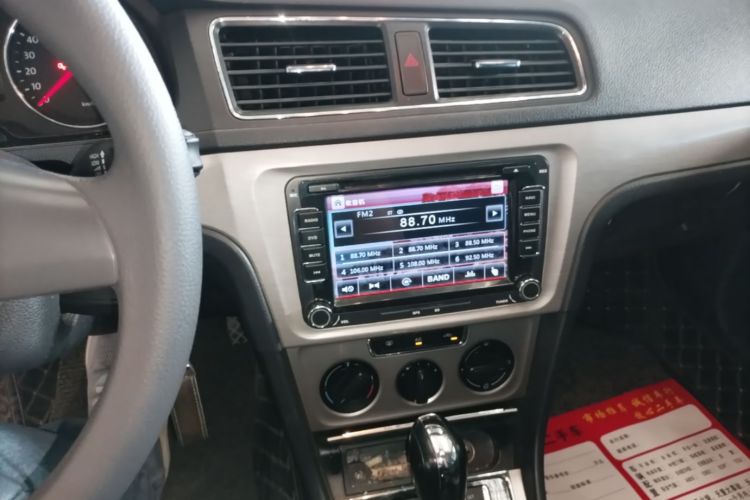 Volkswagen Lavida 2016 car image #17