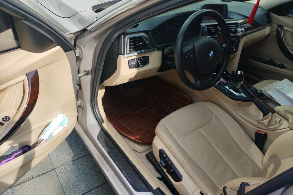 BMW 3 Series 2012 #23 BMW 3 Series 2012 car image #23