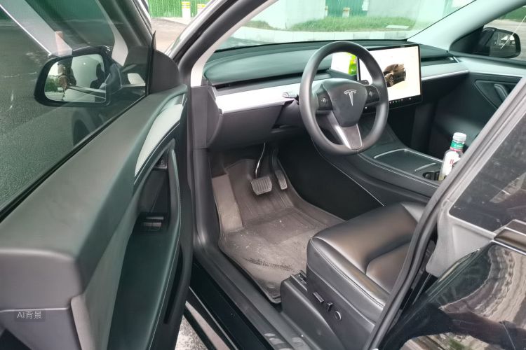Tesla Model Y 2023 #18 Tesla Model Y 2023 car image #18