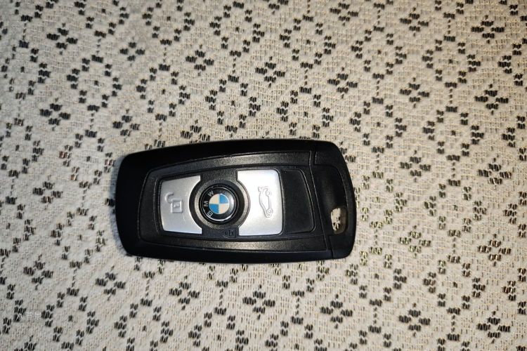 BMW 3 Series 2016 #10 BMW 3 Series 2016 car image #10