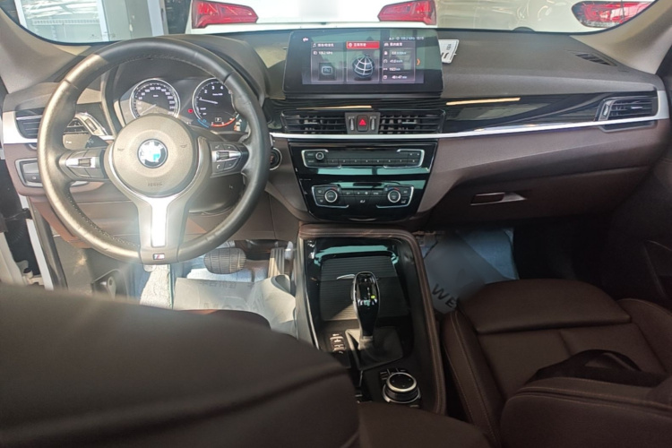 BMW X1 2022 صورة سيارة #10