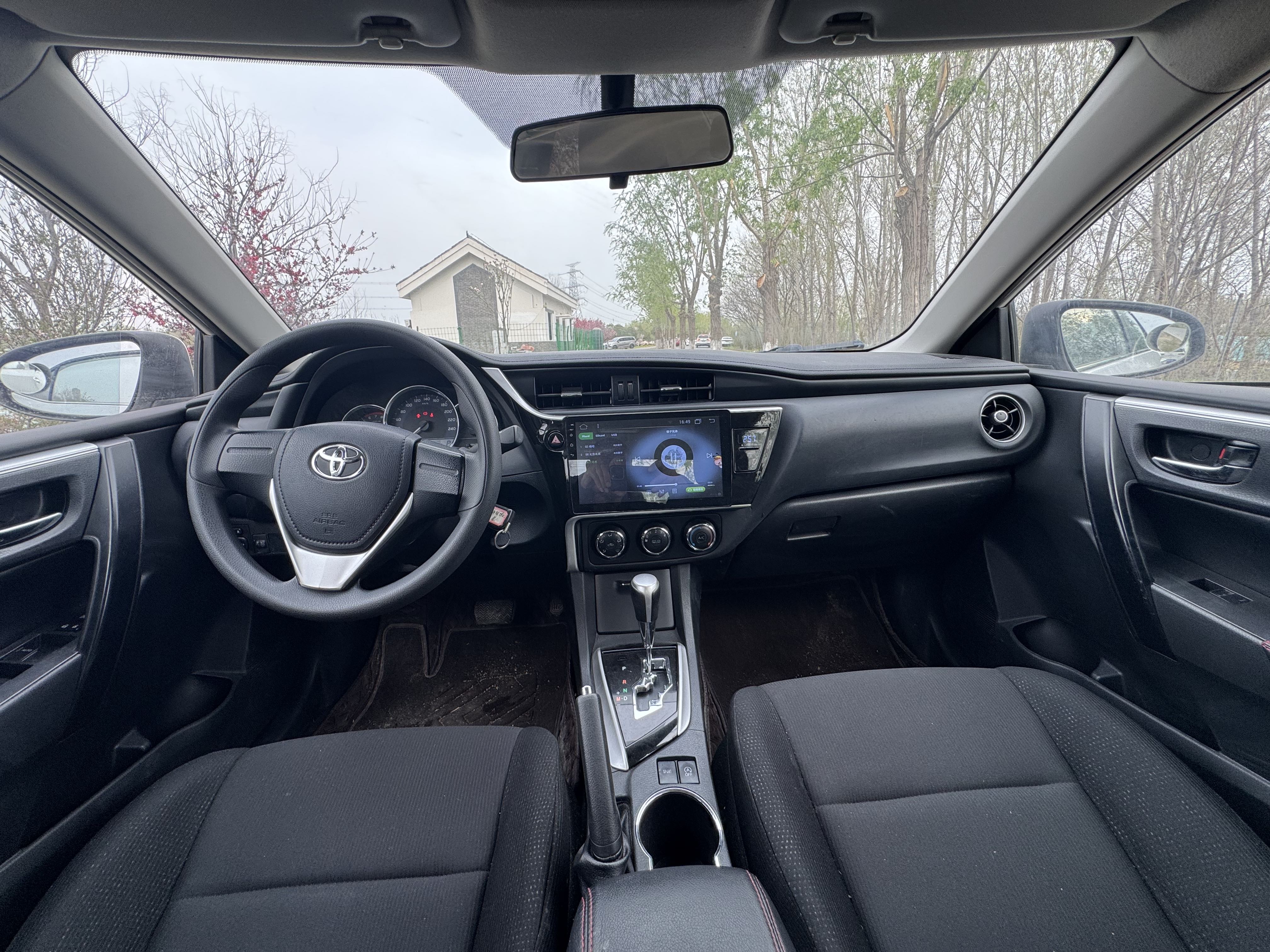 Toyota Corolla 2017 #12 Toyota Corolla 2017 car image #12