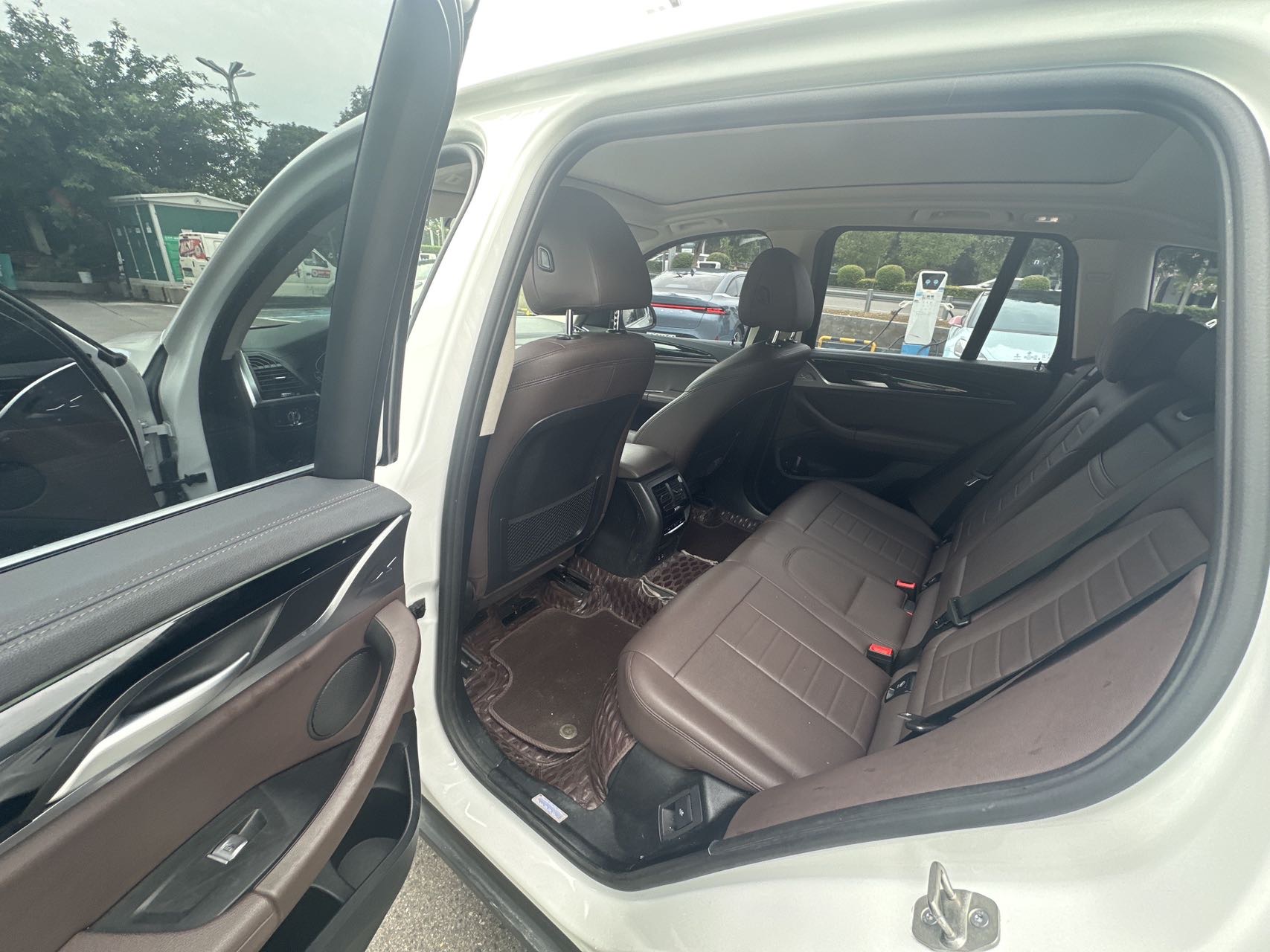 BMW iX3 2021 car image #5