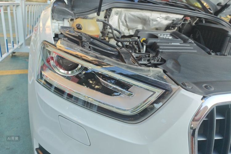 Audi Q3 2016 car image #8