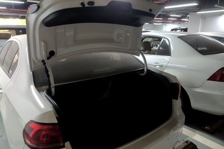 Volkswagen Lavida 2020 car image #19