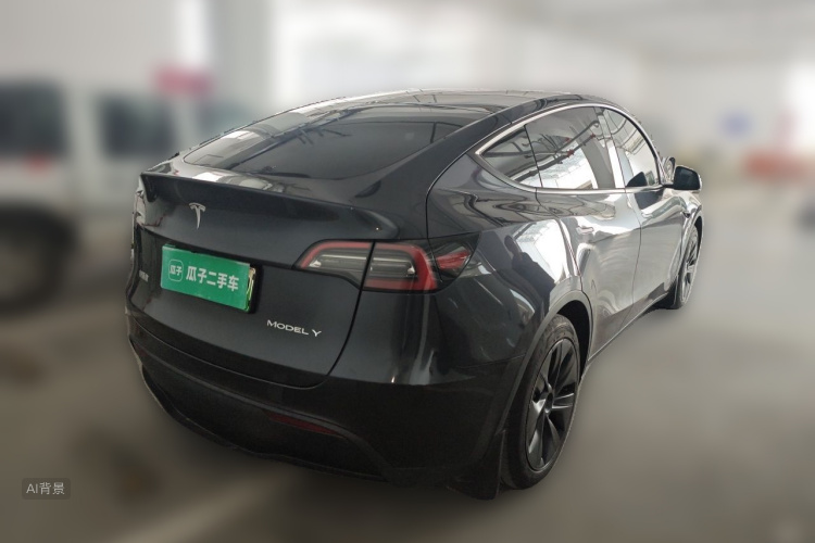 Tesla Model Y 2024 #7 Tesla Model Y 2024 car image #7