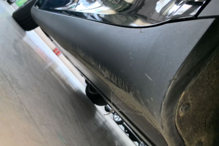 Tesla Model Y 2023 صورة سيارة #27