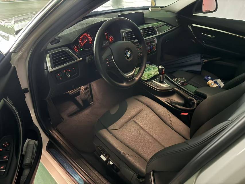 BMW 3 Series 2017 #10 BMW 3 Series 2017 car image #10
