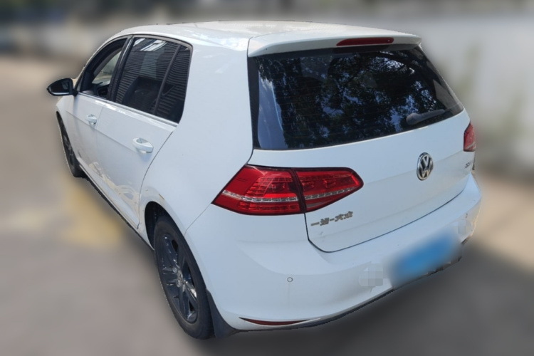 Volkswagen Golf 2015 car image #5