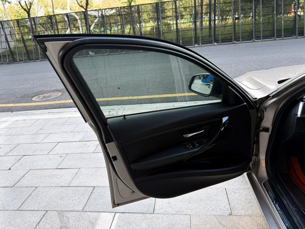BMW 3 Series 2016 #21 BMW 3 Series 2016 car image #21