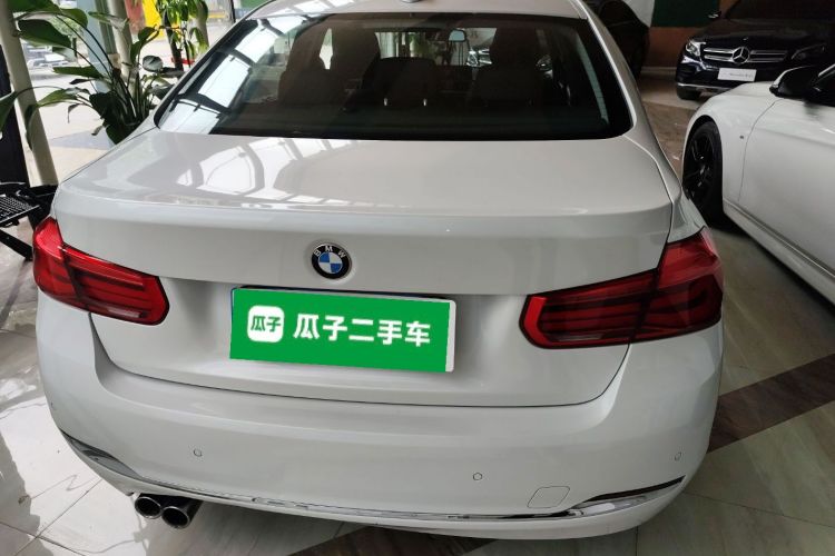 BMW 3 Series 2017 car image #6