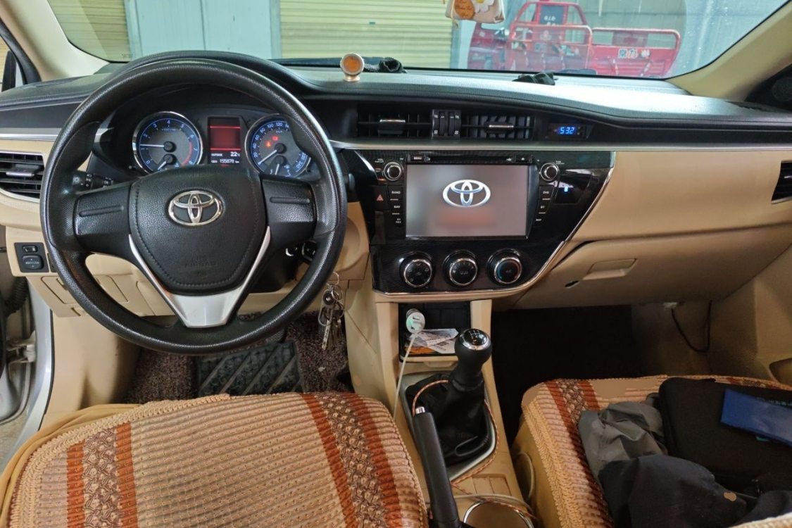 Toyota Corolla 2014 #23 Toyota Corolla 2014 car image #23