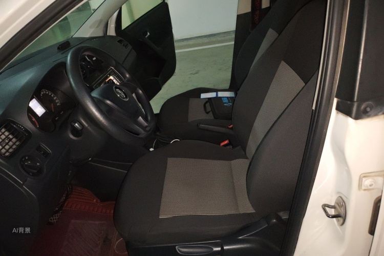 Volkswagen Polo 2016 car image #17