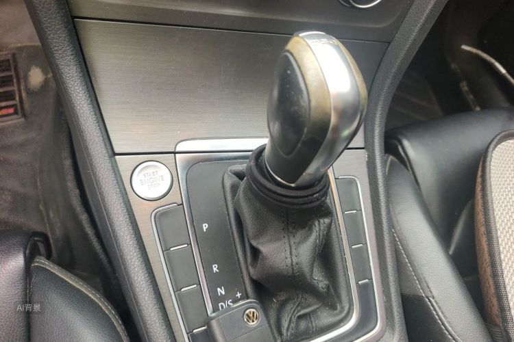 Volkswagen Golf 2016 car image #16