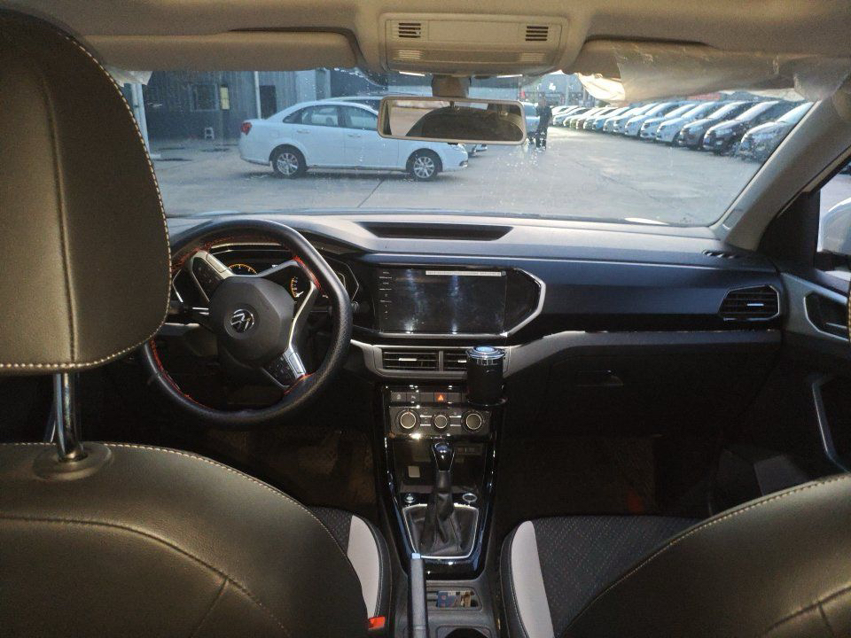 Volkswagen Tacqua 2023 immagine di auto #5