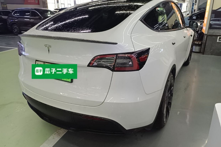 Tesla Model Y 2022 #7 Tesla Model Y 2022 car image #7