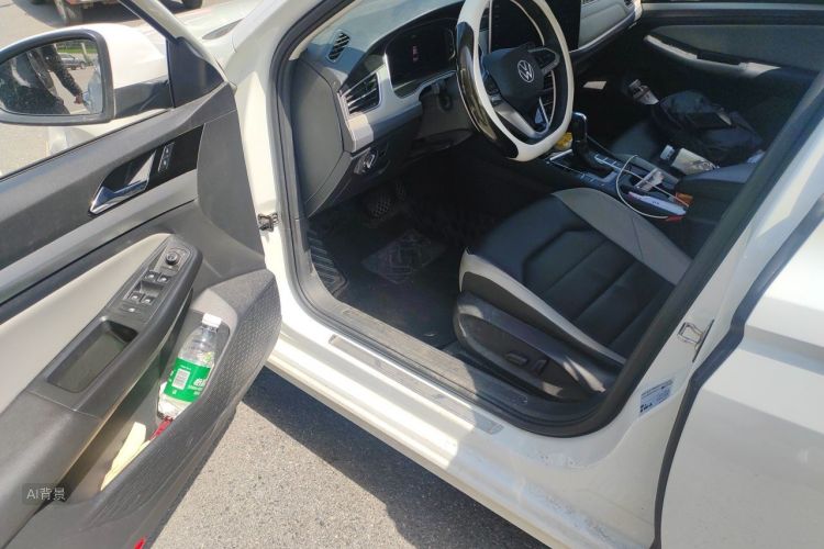 Volkswagen Bora 2023 car image #18