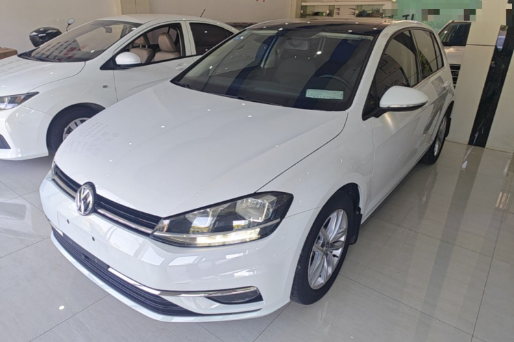 Volkswagen Golf 2019 #2 Volkswagen Golf 2019 car image #2