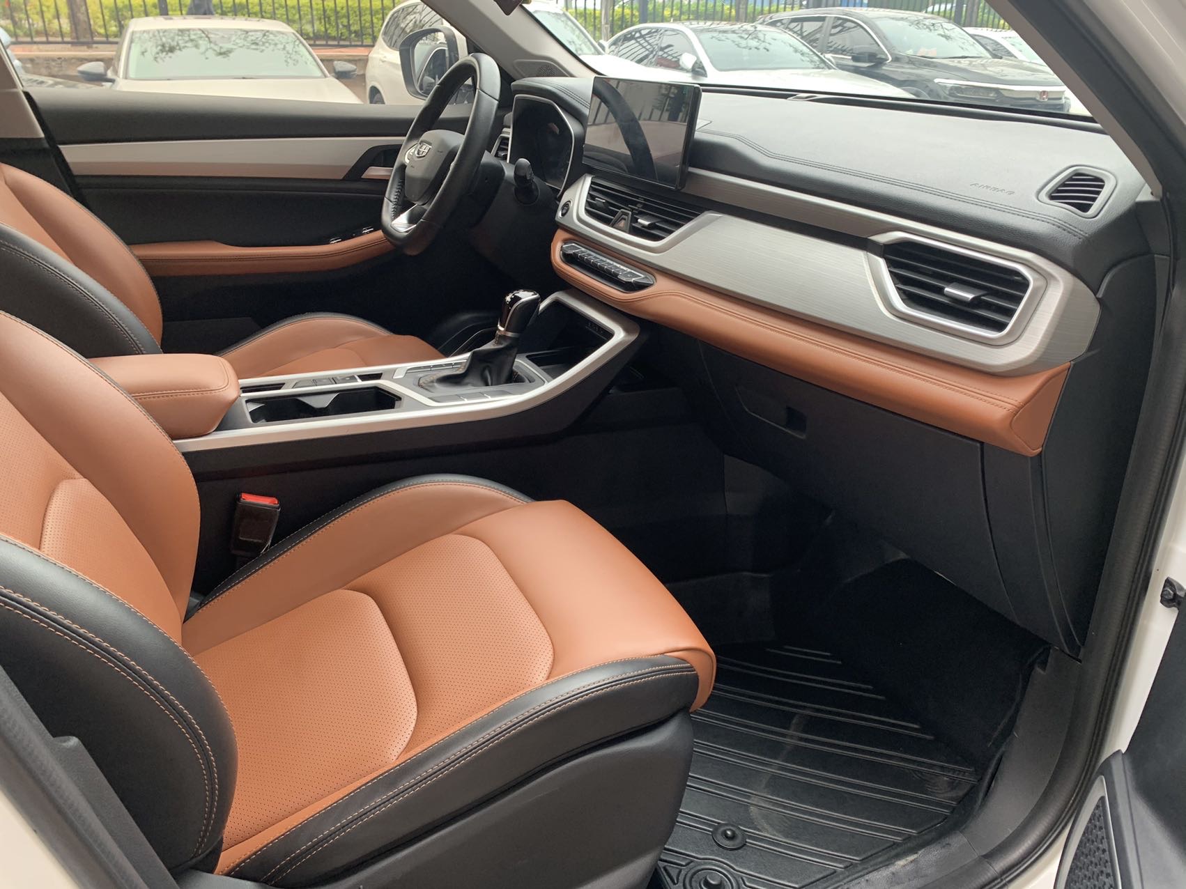 GEELY Vision X6 2021 imagen de coche #4