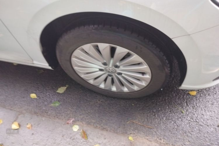 Volkswagen Lavida 2019 car image #9