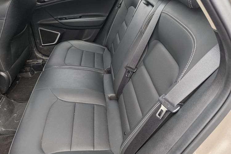 GEELY Emgrand GS 2018 car image #17