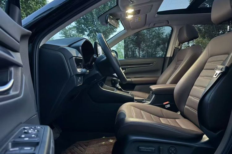 2023 car image #12