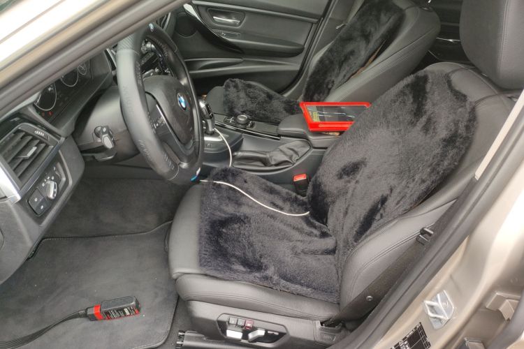 BMW 3 Series 2018 imagen de coche #15