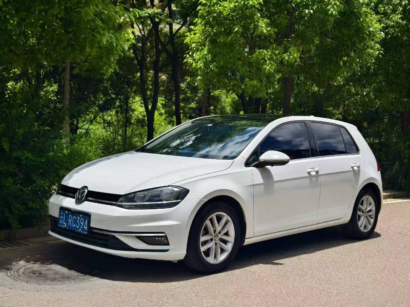 Volkswagen Golf 2018 Volkswagen Golf 2018 car image