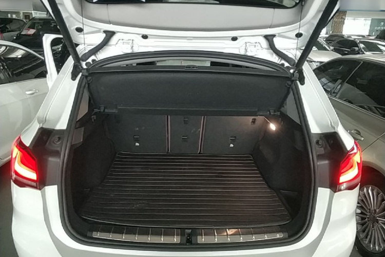 BMW X1 2020 car image #21