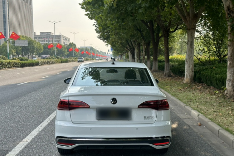 Volkswagen Bora 2023 изображение автомобиля #5