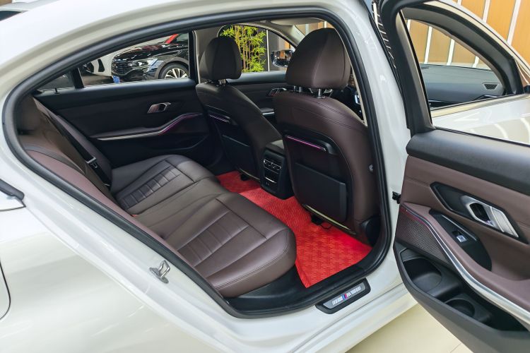 BMW 3 Series 2021 #20 BMW 3 Series 2021 car image #20