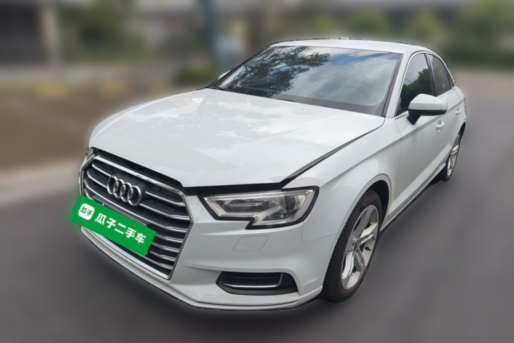 Audi A3 2019 immagine di auto #2