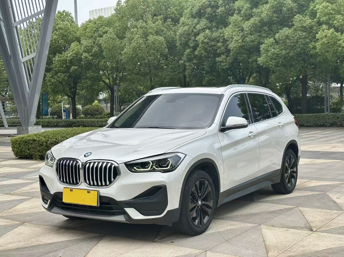 BMW X1 2021 BMW X1 2021 car image