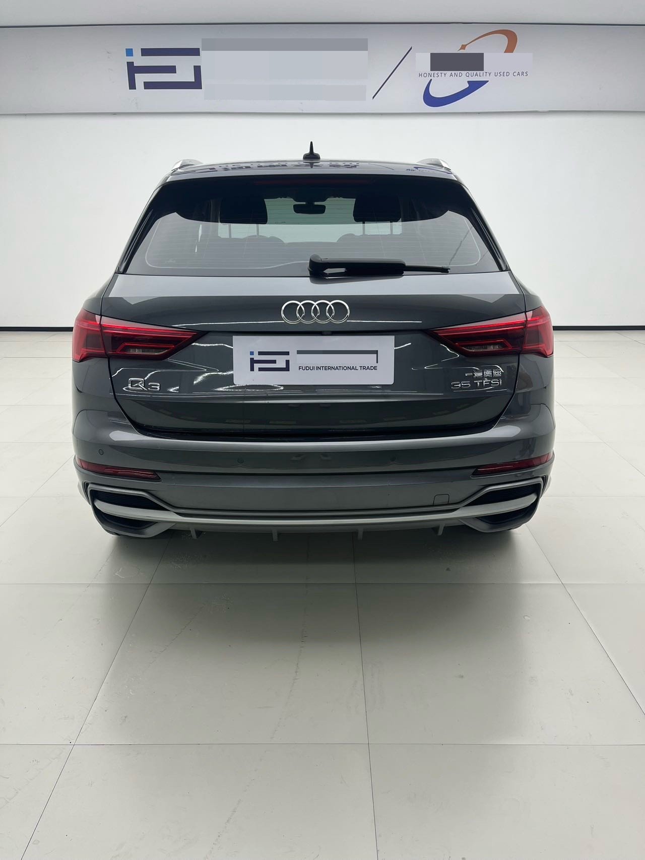 Audi Q3 2021 car image #5