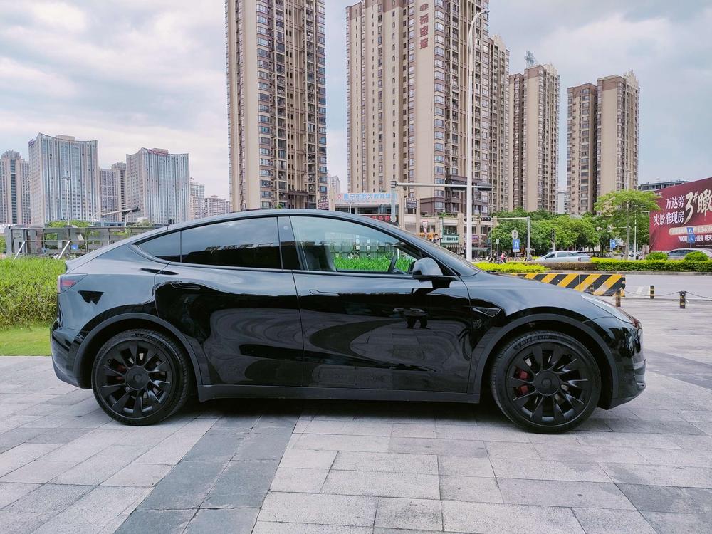Tesla Model Y 2021 #8 Tesla Model Y 2021 car image #8