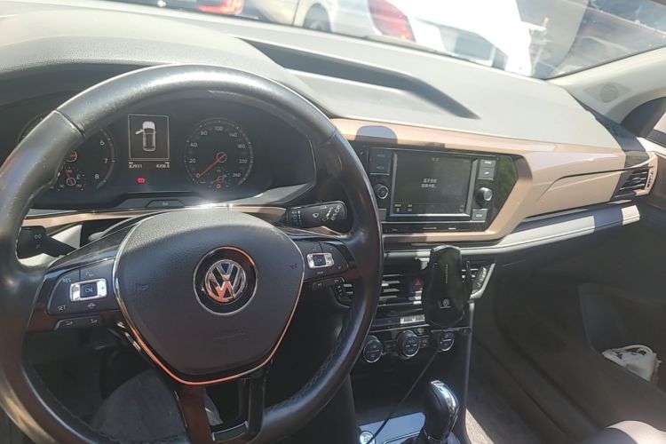 Volkswagen Tharu 2020 image de voiture #10