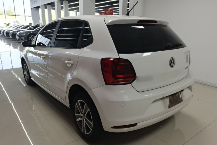 Volkswagen Polo 2016 #5 Volkswagen Polo 2016 car image #5