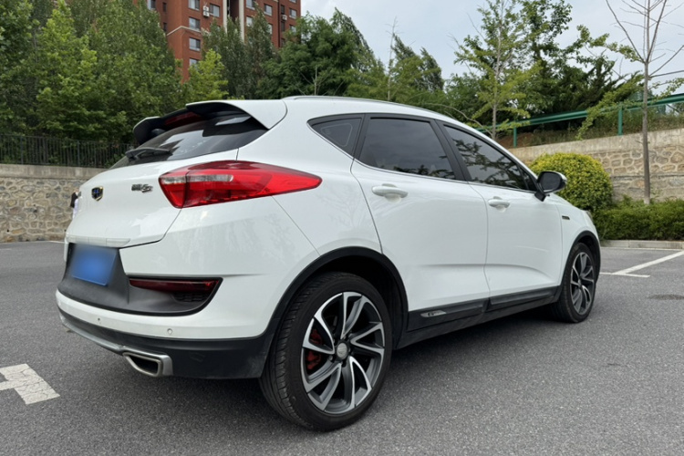 GEELY Emgrand GS 2017 car image #9
