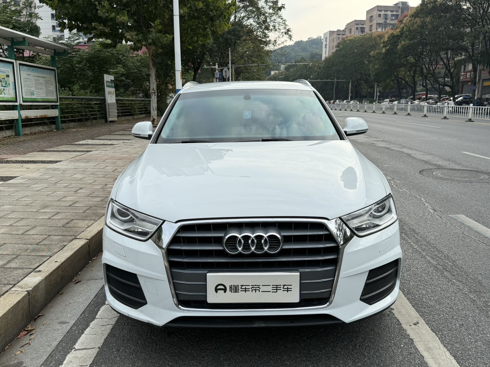 Audi Q3 2018 car image #2
