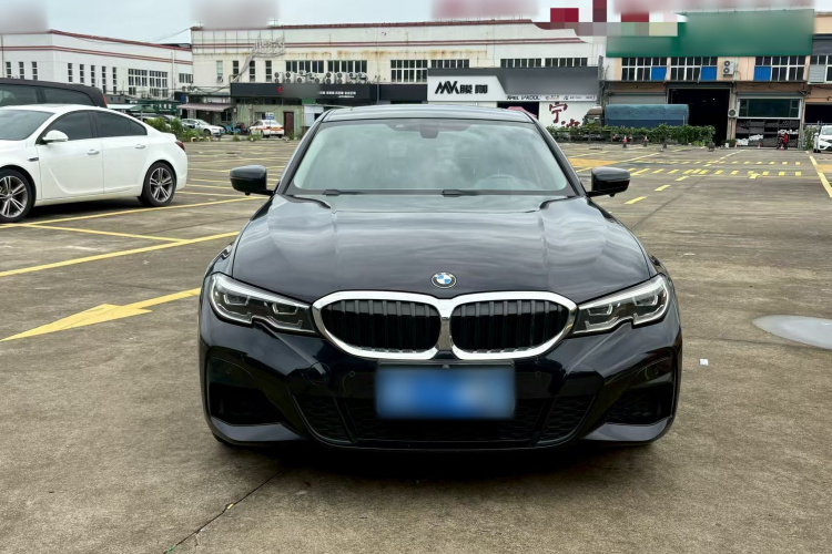 BMW 3 Series 2021 car image #3